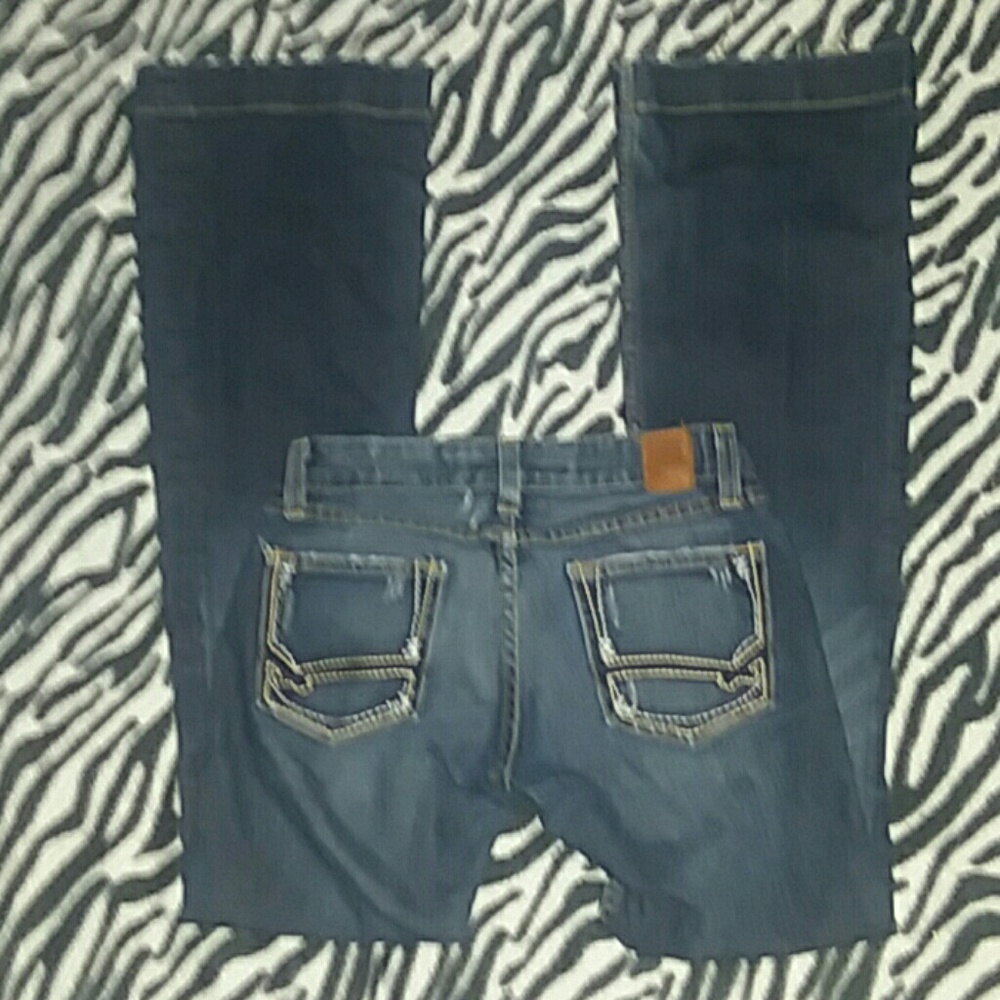 Buckle - Picture 2 of 3