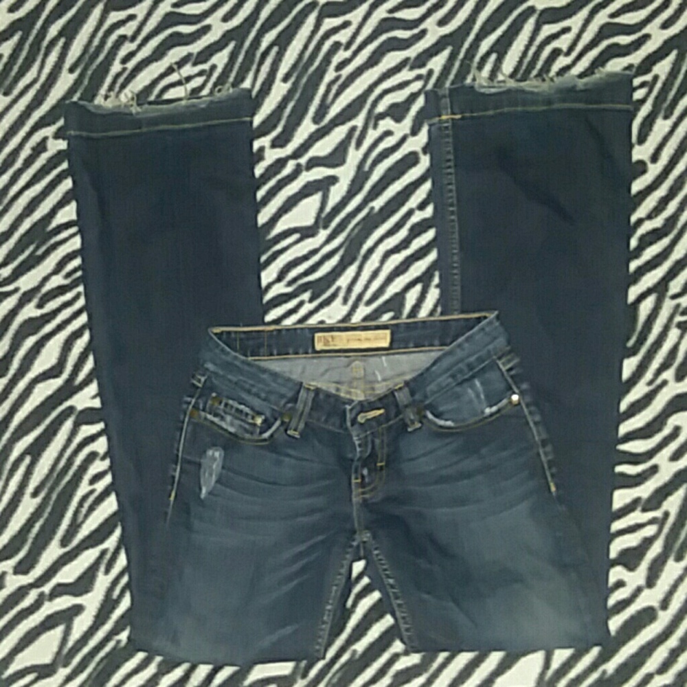 Buckle - Picture 3 of 3