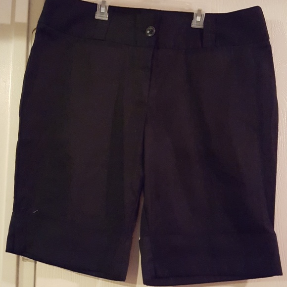 capris - Picture 2 of 4
