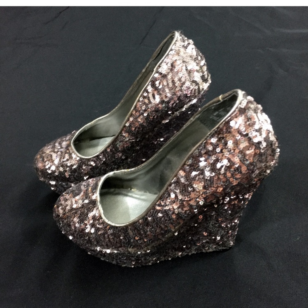 Bongo sequined wedges