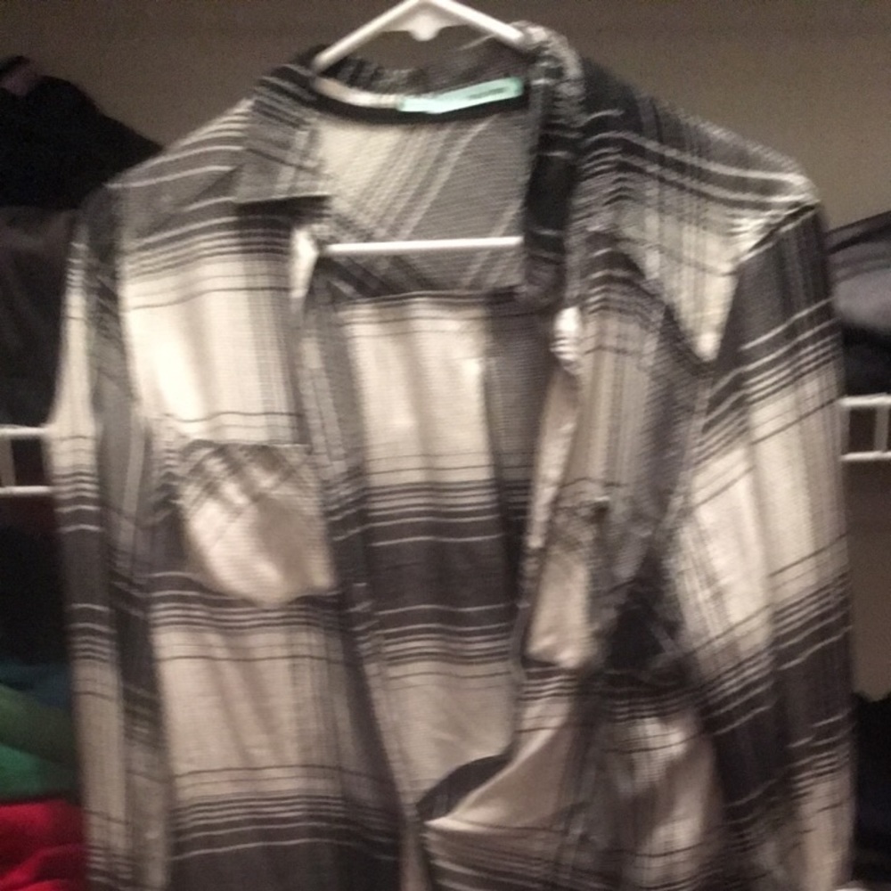 Maurice's button down