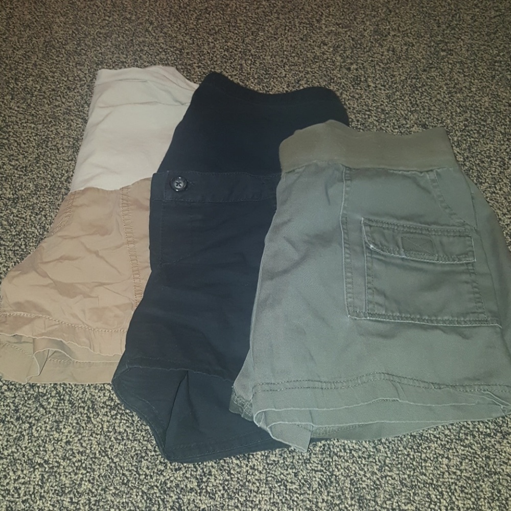 Maternity shorts bundle