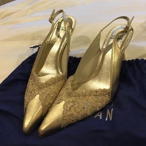 Authentic Stuart Weitzman Sling backs