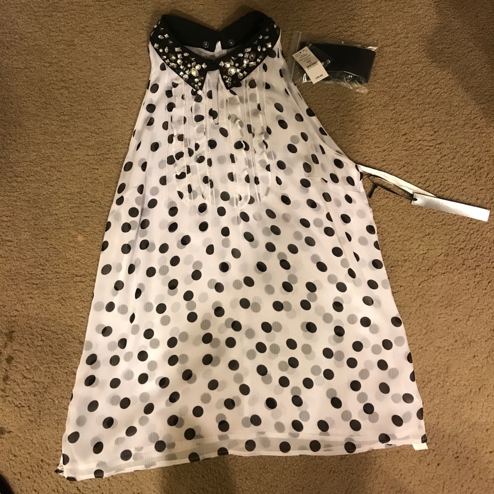 White with black polka dots tank