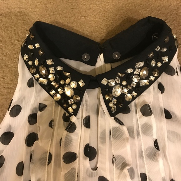 White with black polka dots tank - Picture 2 of 3