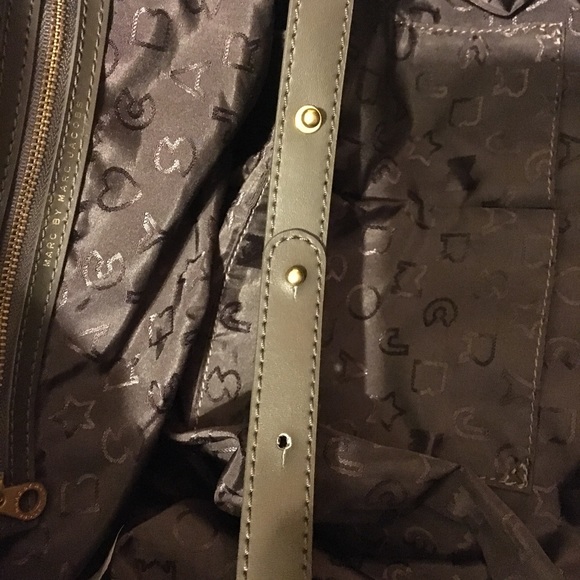 Marc Jacobs bag! 24 HOUR SALE! - Picture 5 of 6