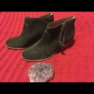 Madewell suede ankle boots, 2 inch heel, sz 7.5