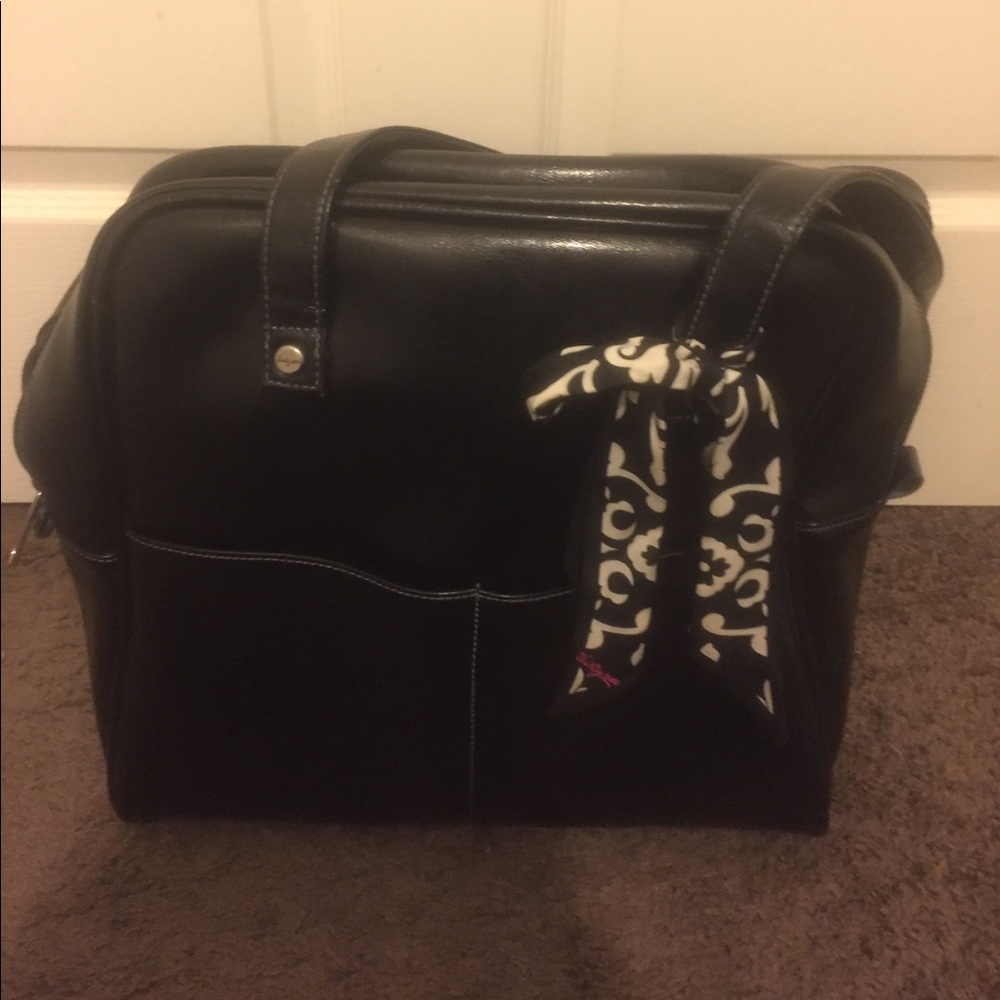 Leather tote