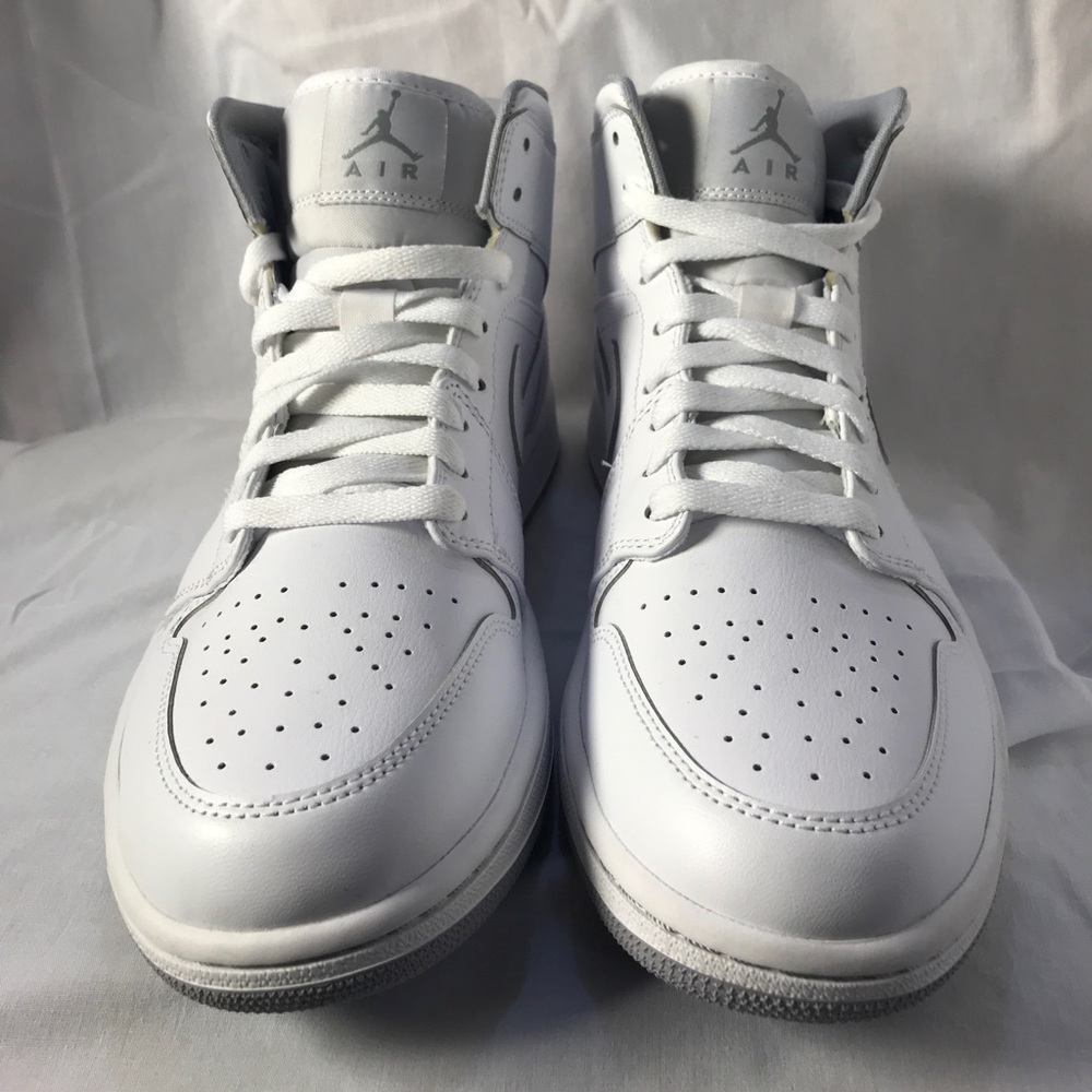 Jordan 1s with out box