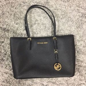 Michael Kors Ket Set Medium Saffiano Leather