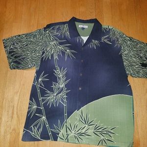 TOMMY BAHAMA 100%silk button down shirt