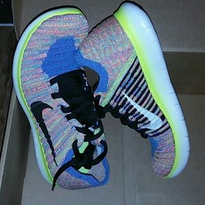 $50! BRAND NEW Nike Flyknit!! NWOB