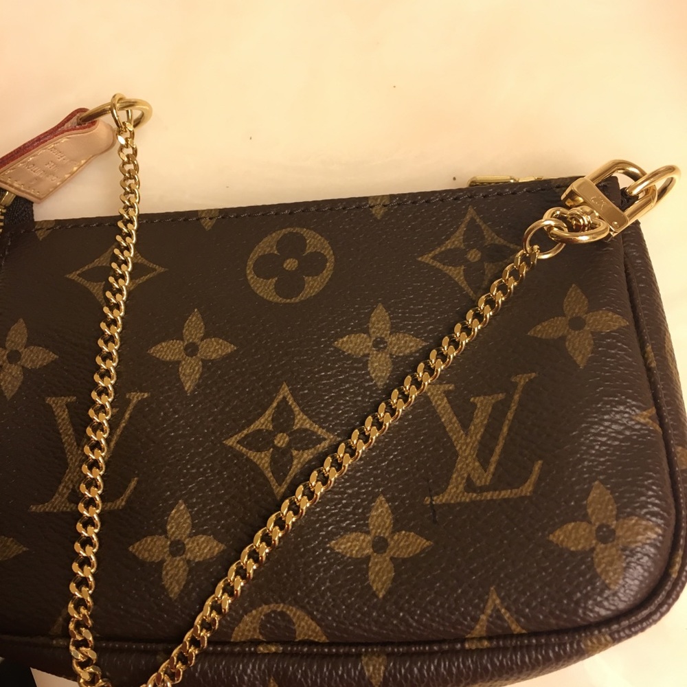 Louis Vuitton Mini Pochette