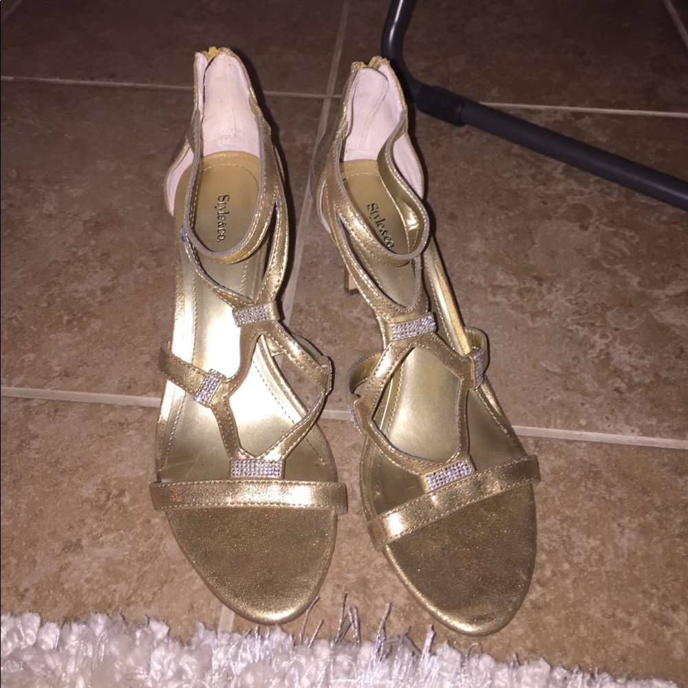 Gold 3 inch heels