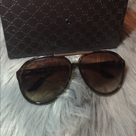 Gucci sunglasses main image 4