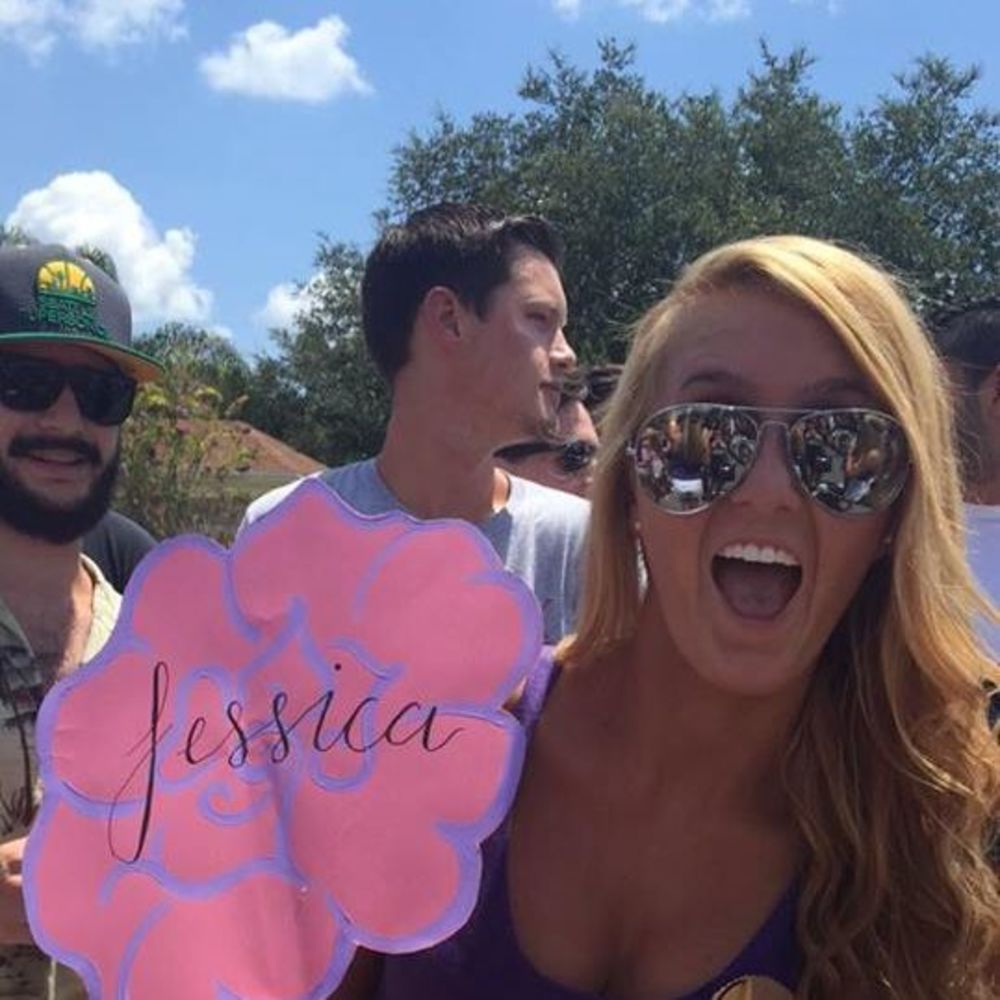 Meet your Posher, Cassondra