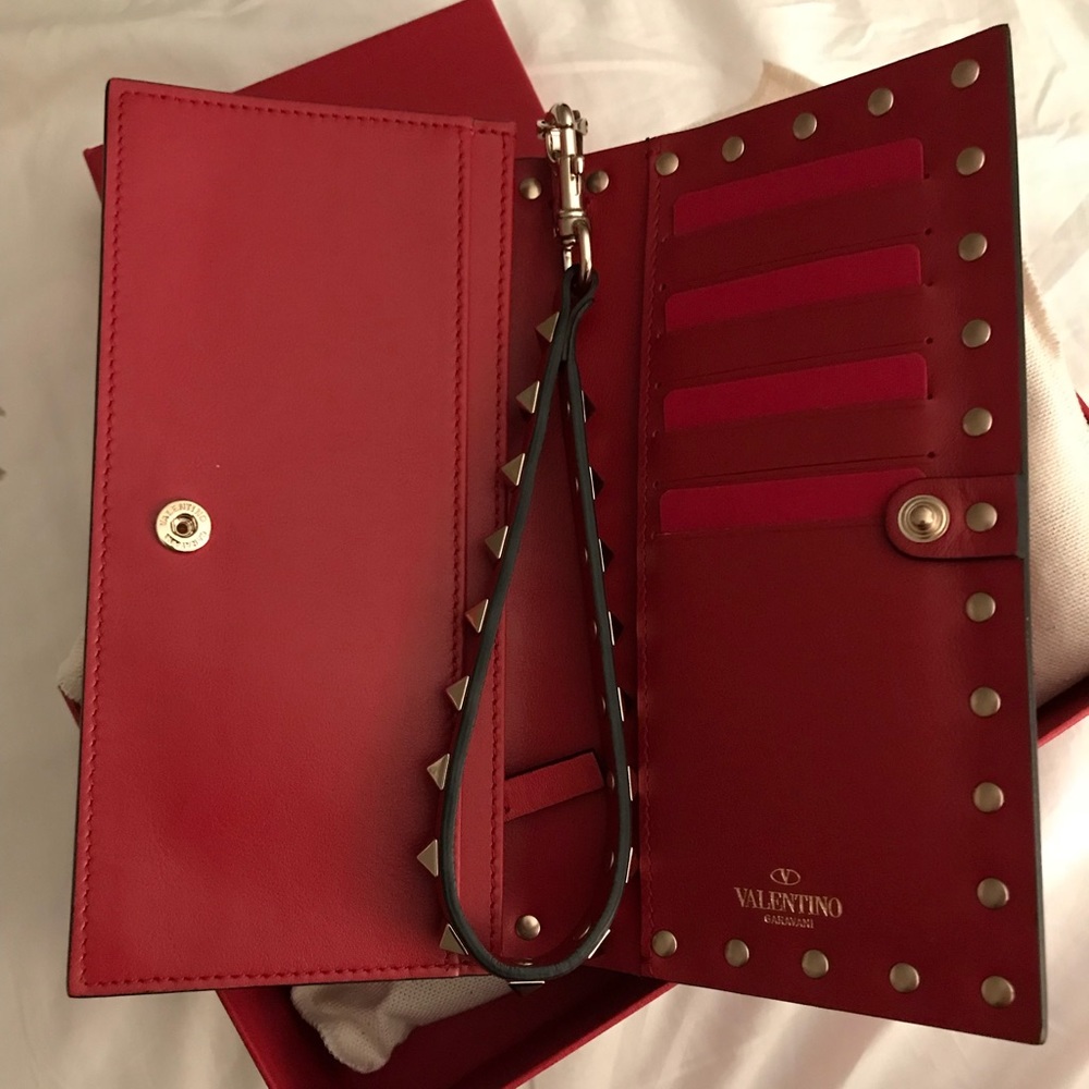 Valentino Wallet - Picture 7 of 8