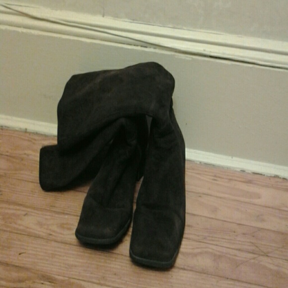 Boot - Picture 3 of 4