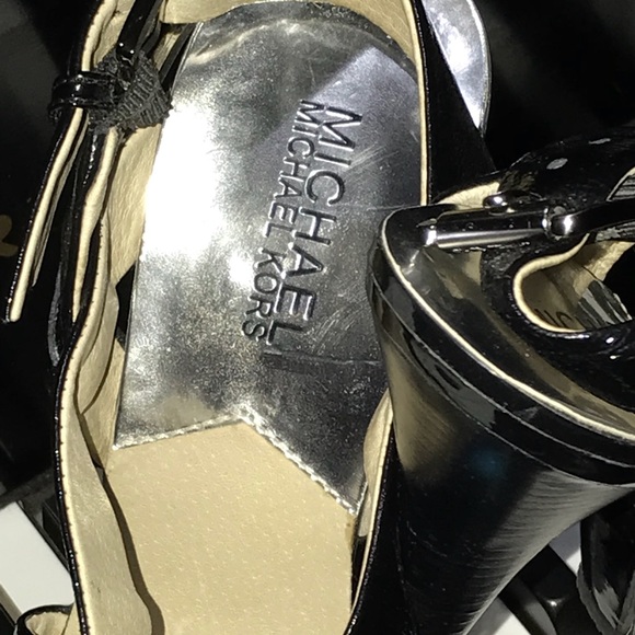 Michael Kors black high heels - Picture 4 of 7