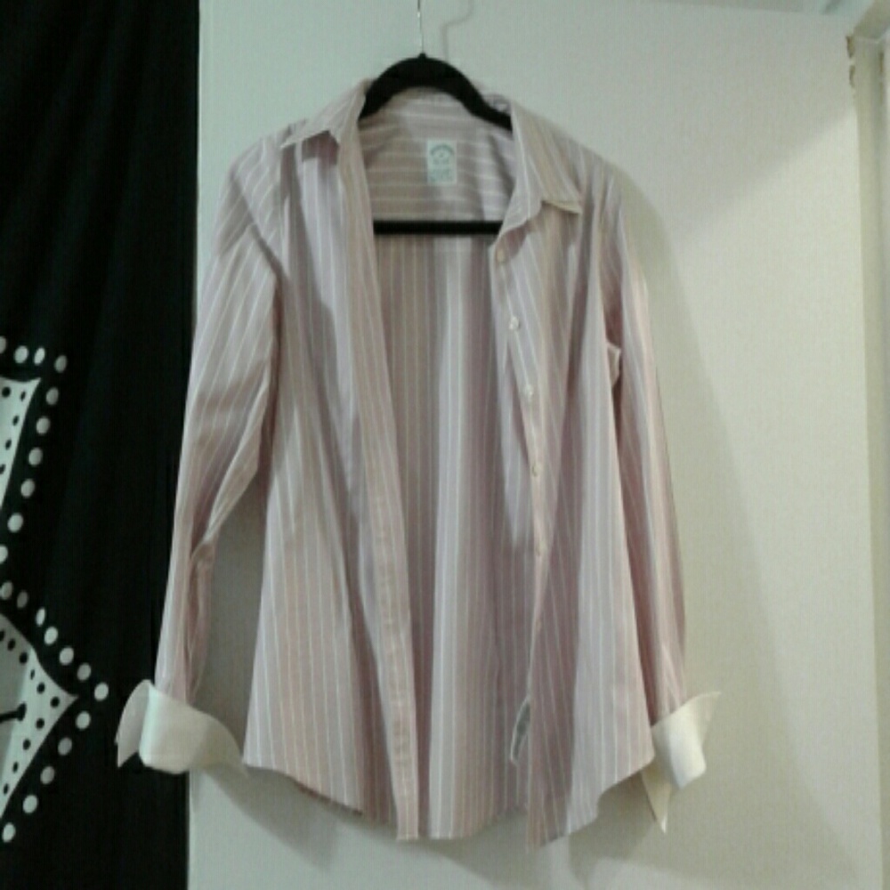 Pink crop-sleeve button down