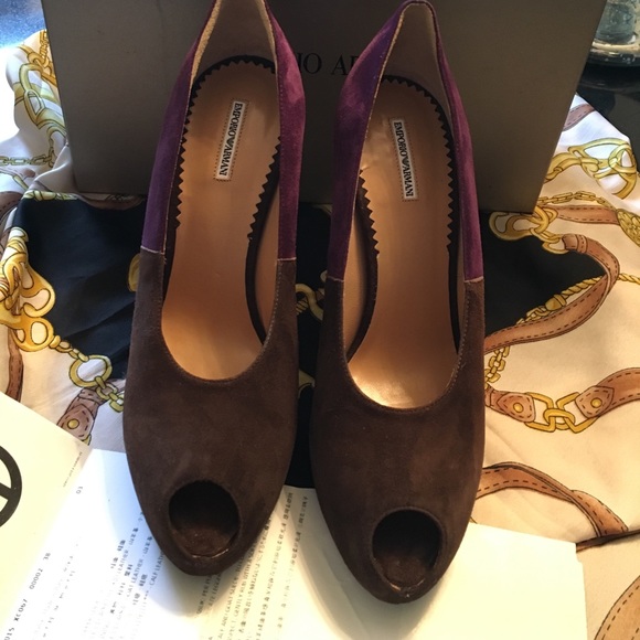 ✨NEW✨ Emporium Armani Peep-toe Suede Pumps - Picture 1 of 4