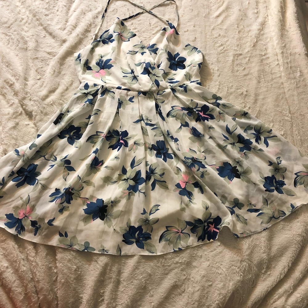 ‼️Final price‼️White floral dress!