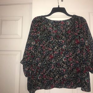 Beautiful Floral Top ❤️