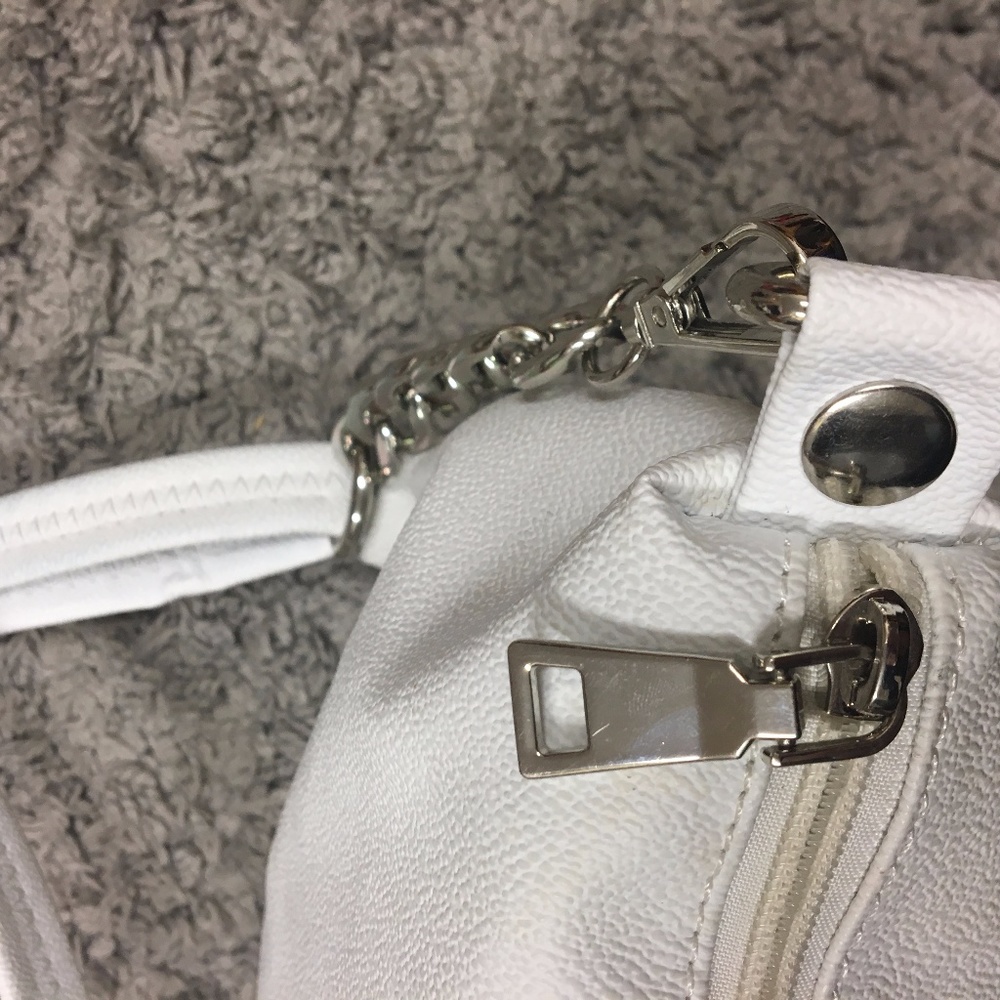 White Purse - Picture 2 of 3