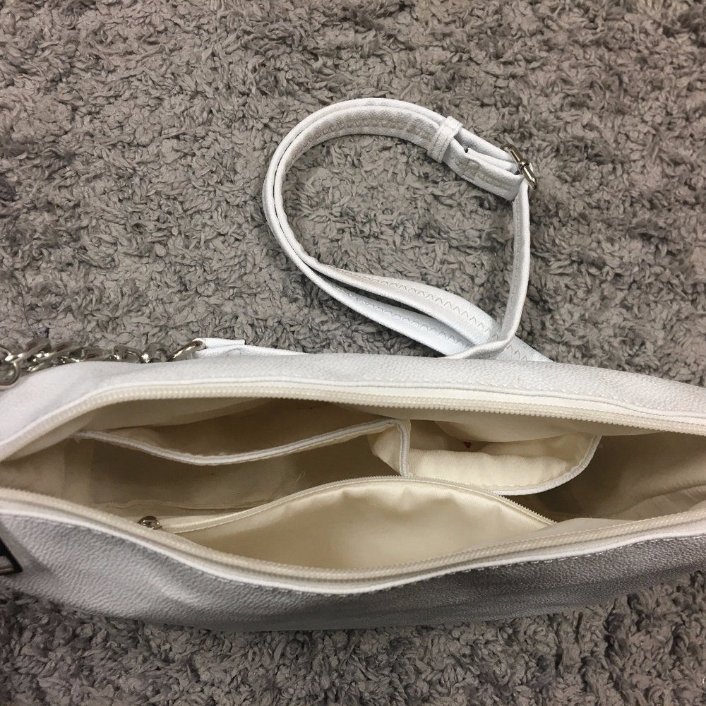 White Purse - Picture 3 of 3