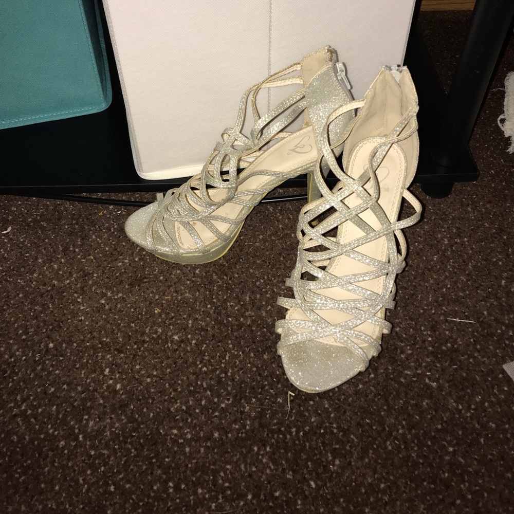 Windsor Silver Glitter Heels