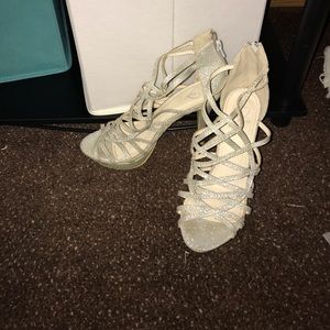 Windsor Silver Glitter Heels