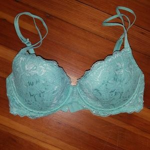 Lightly lined Date bra