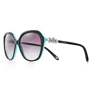 Tiffany & Co.💯Authentic Victoria Sunglasses