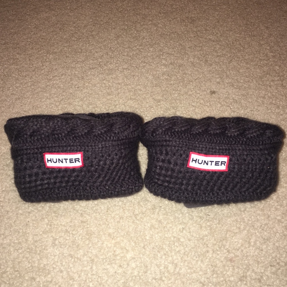 NWOT- Hunter half cardigan stitch boot socks