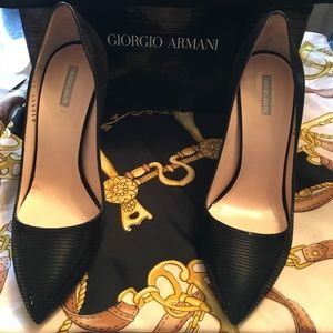 ✨NEW✨ Stunning Black Giorgio Armani Pumps 😻🥇👠