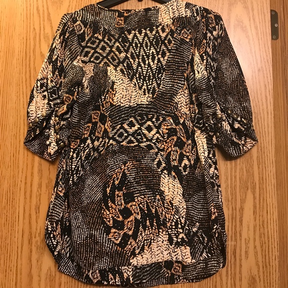 Angie brand tunic - Picture 2 of 5