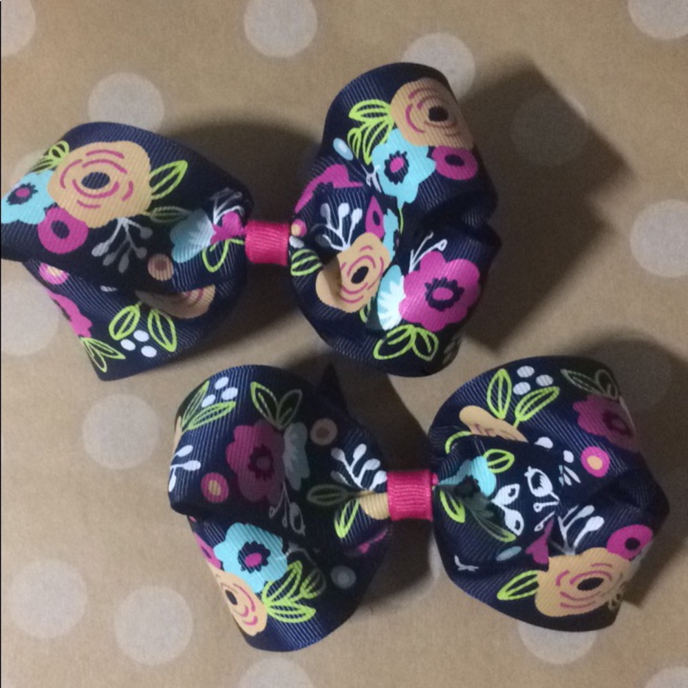 Girls hair accessories