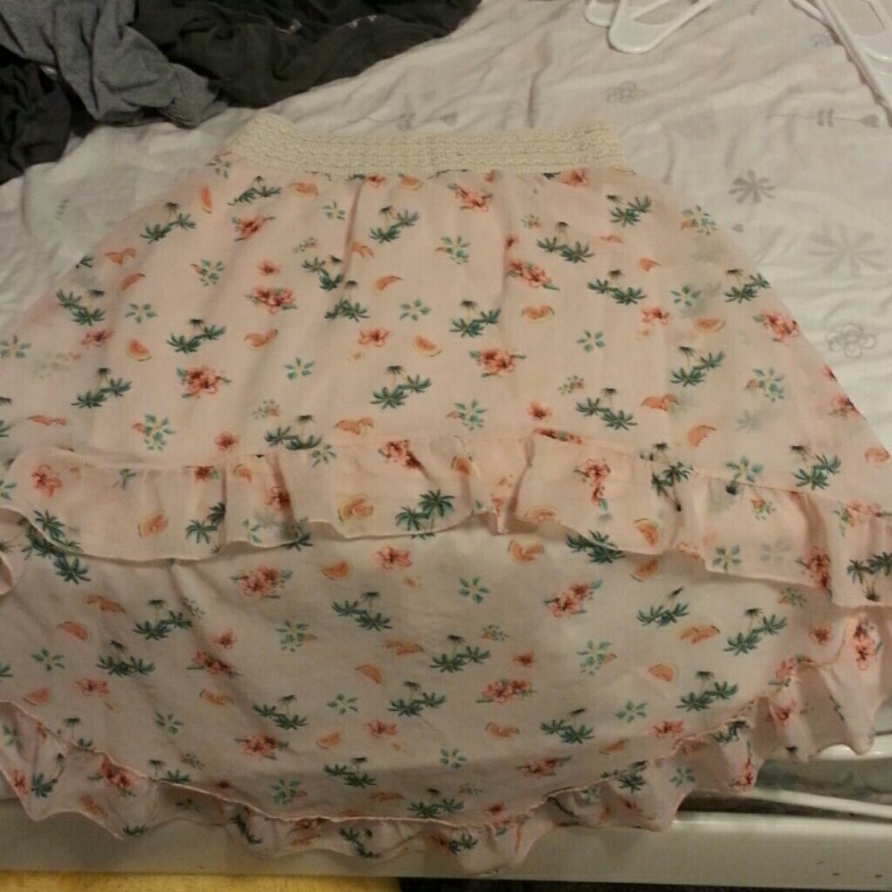 Skirt patterned