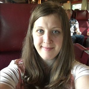 Meet your Posher, Kari