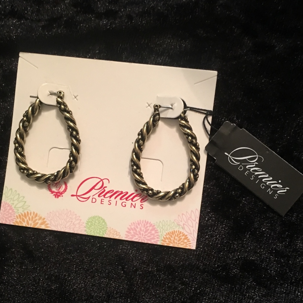 Premier Designs Earrings