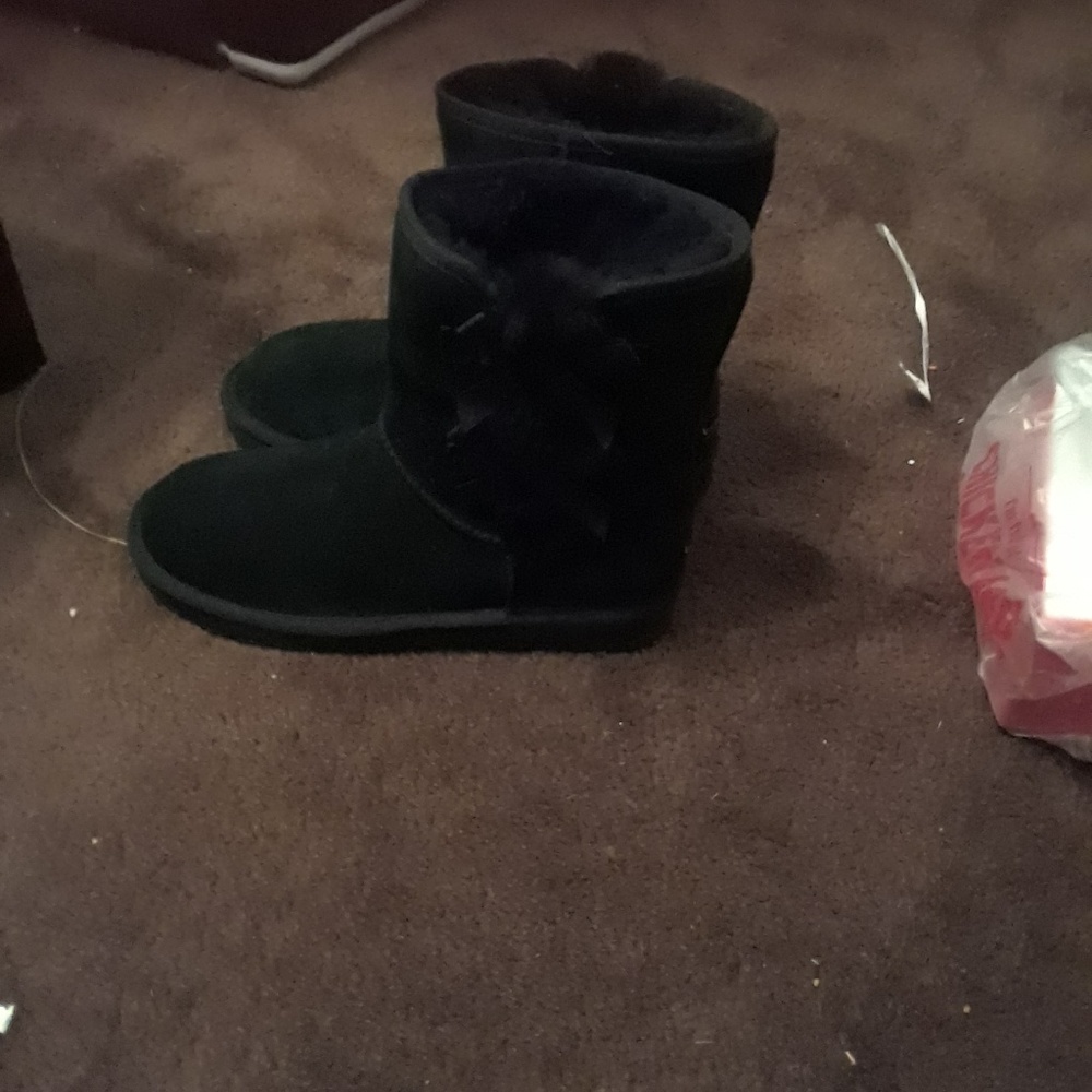 Boots - Picture 2 of 4