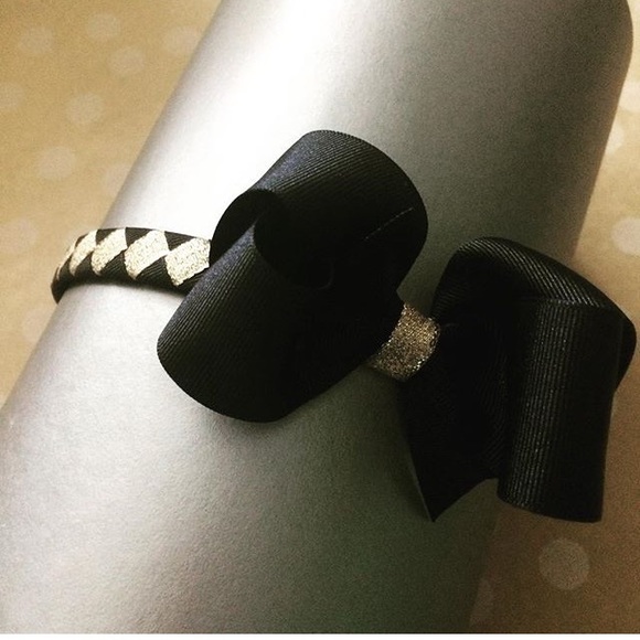 Girls hair accessories - Picture 1 of 1