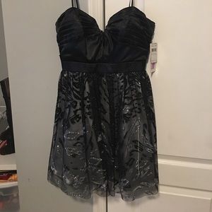 Homecoming dress (price negotiable)