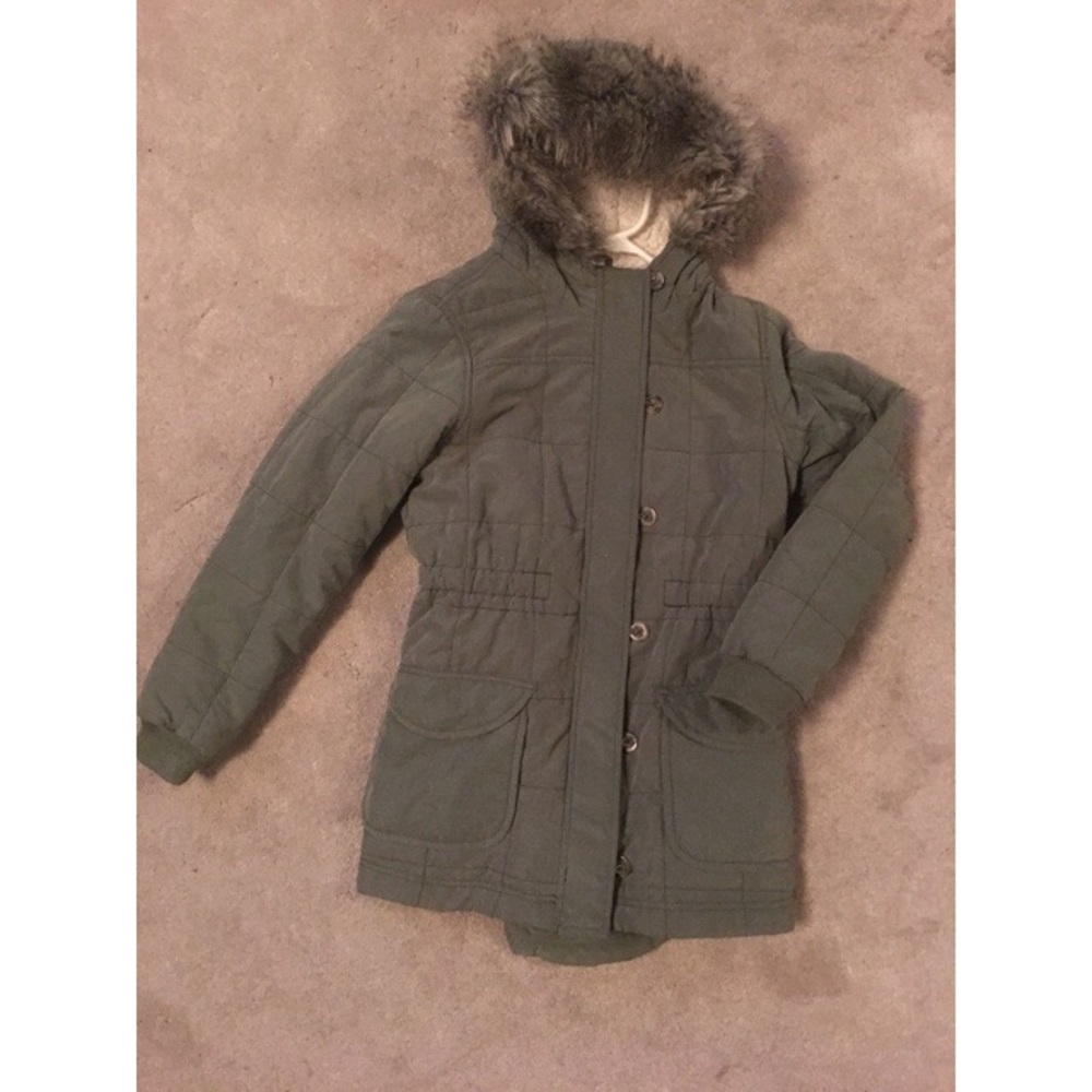 Old Navy Army Green Puff Jacket Size 14 in girls