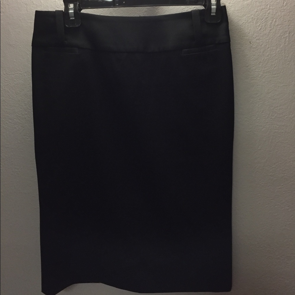 Dolce & Gabbana black pencil skirt.