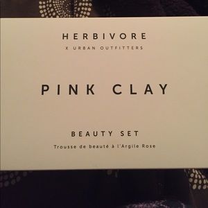 Pink clay beauty set