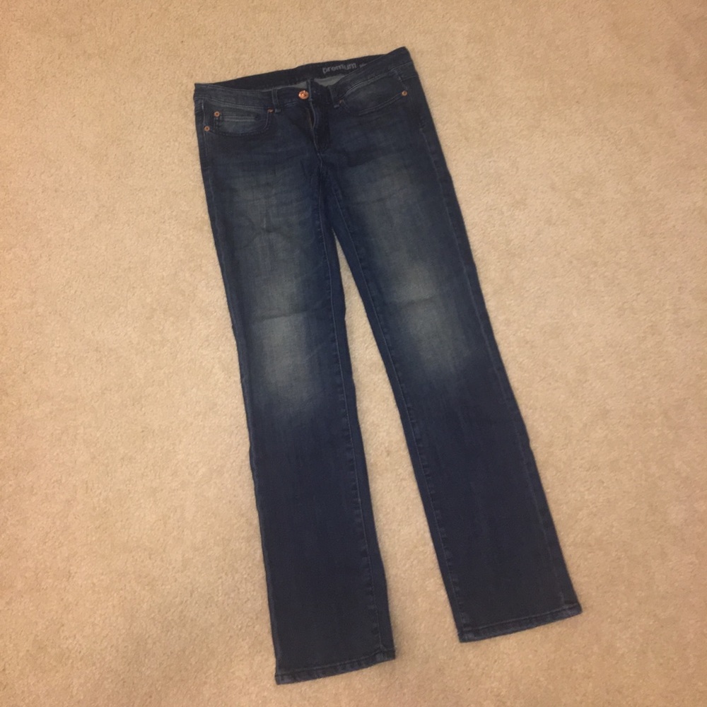 Gap jeans - “premium straight” size 6