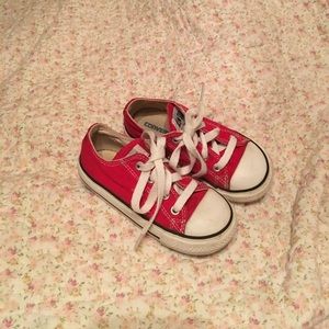 Converse toddler size 8