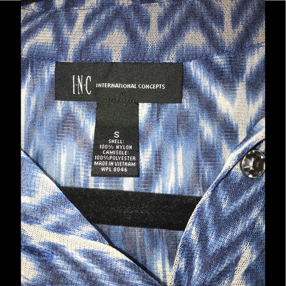 Multi colored blouse - Picture 3 of 4