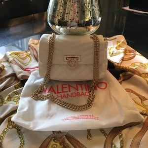 ✨New✨ Crossbody bag Valentino